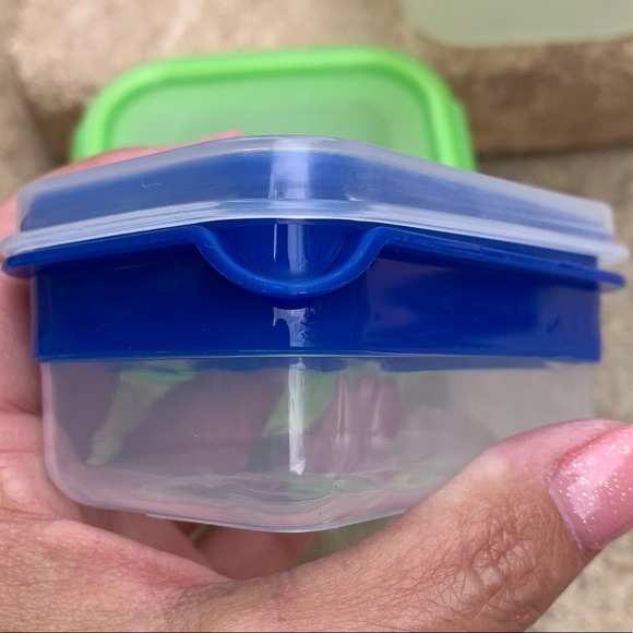 Secure Heavy Plastic Lunch Containers - Picture 2 of 7
